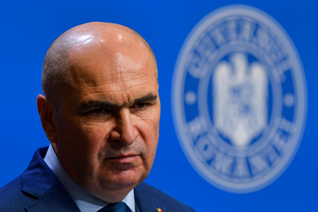 Ilie Bolojan, ministrul interimar al energiei, după închiderea centralei de la Cernavodă: Vom fi puşi în situaţia de a porni tot ce se poate porni din sistemul de energie. Fac un apel către cetăţeni şi marii consumatori industriali să aibă în vedere posibilitatea unei reduceri voluntare a consumului în intervalul orar 20-23. Perioada critică ar putea dura 2 săptămâni