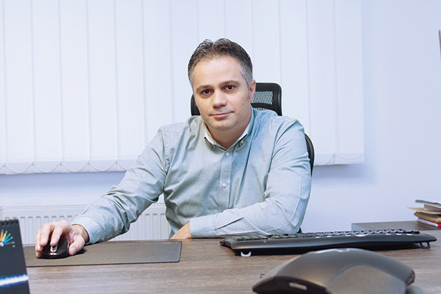 Best Internet Security, una dintre primele firme româneşti de securitate cibernetică, va dezvolta împreună cu fondatorii grupului de IT Maguay un centru de operaţiuni cyber cu monitorizare non-stop. Fondatorul BISS, Bogdan Toporan, a cedat 60% din părţle sociale, însă va conduce în continuare compania